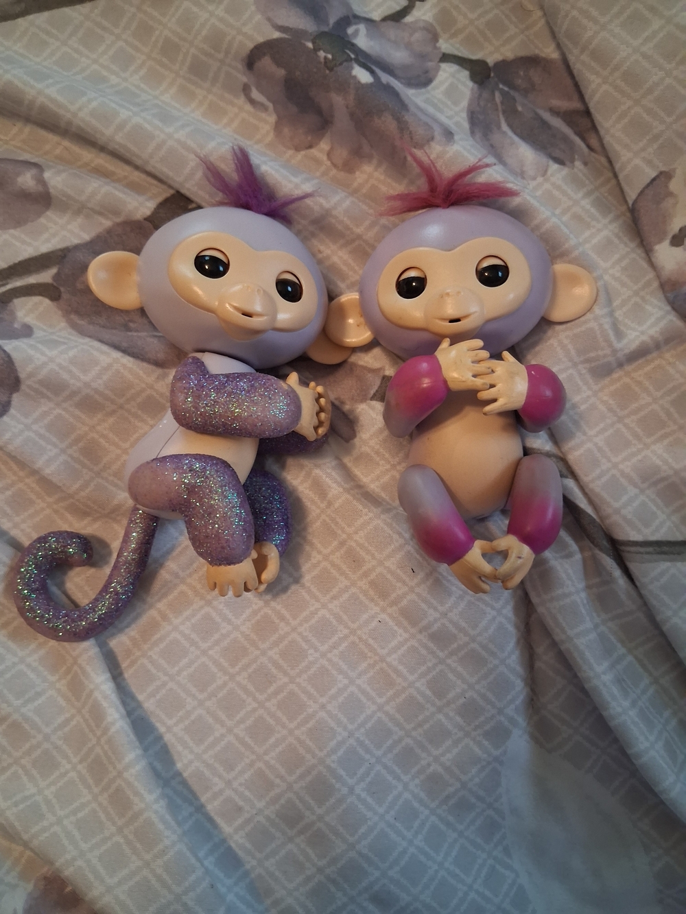 Fingerlings- Purple And Pink Glitter Monkey Toys for Kids